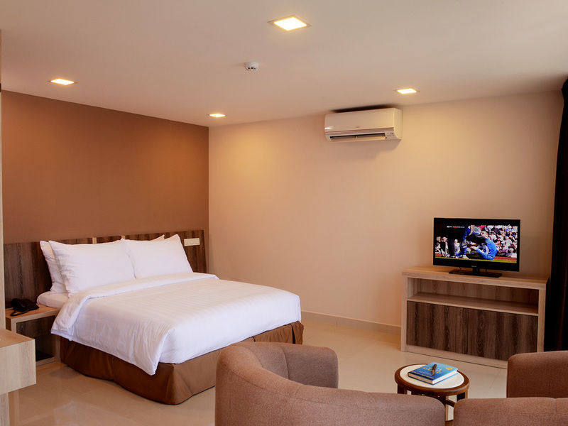 Champa Central Hotel Male Exterior photo