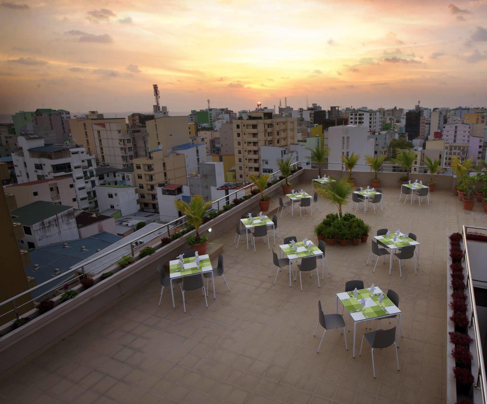 Champa Central Hotel Male Exterior photo