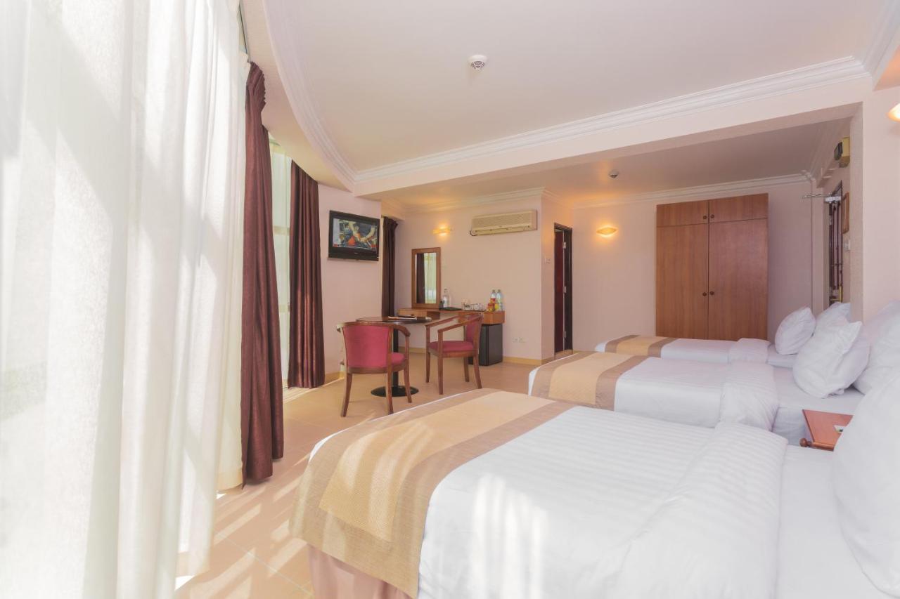 Champa Central Hotel Male Exterior photo