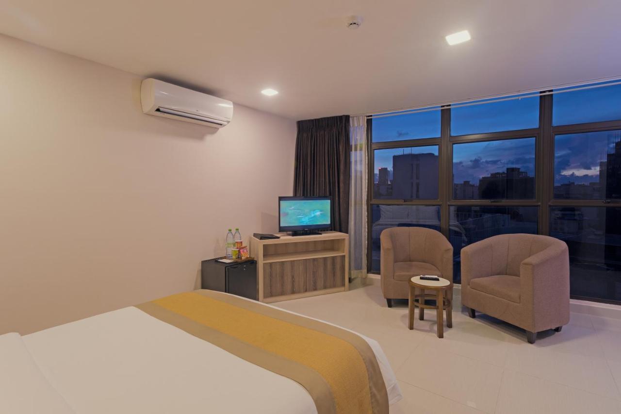 Champa Central Hotel Male Exterior photo
